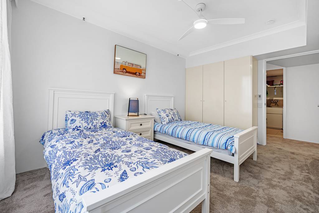 Apartment 54, view 3
